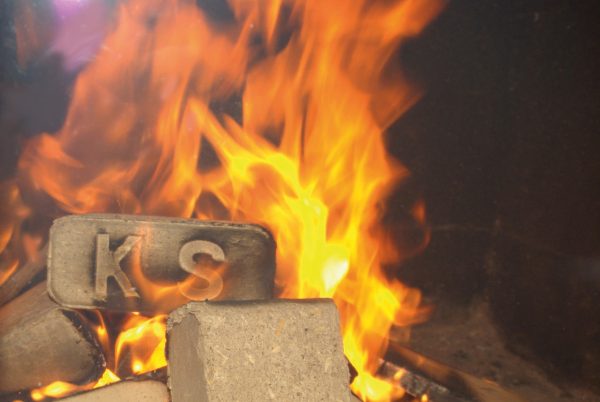 KS Holzbriketts - 30 kg - Karton – Bild 2